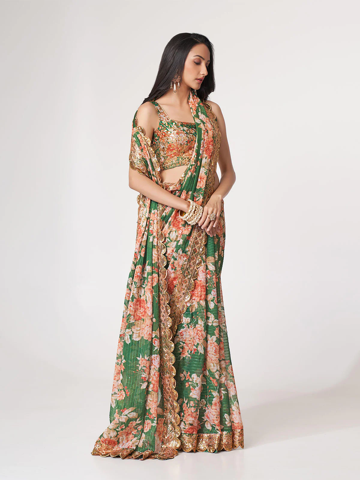 Odette Green Printed Organza Saree With Unstitched Blouse For Women - Image 3
