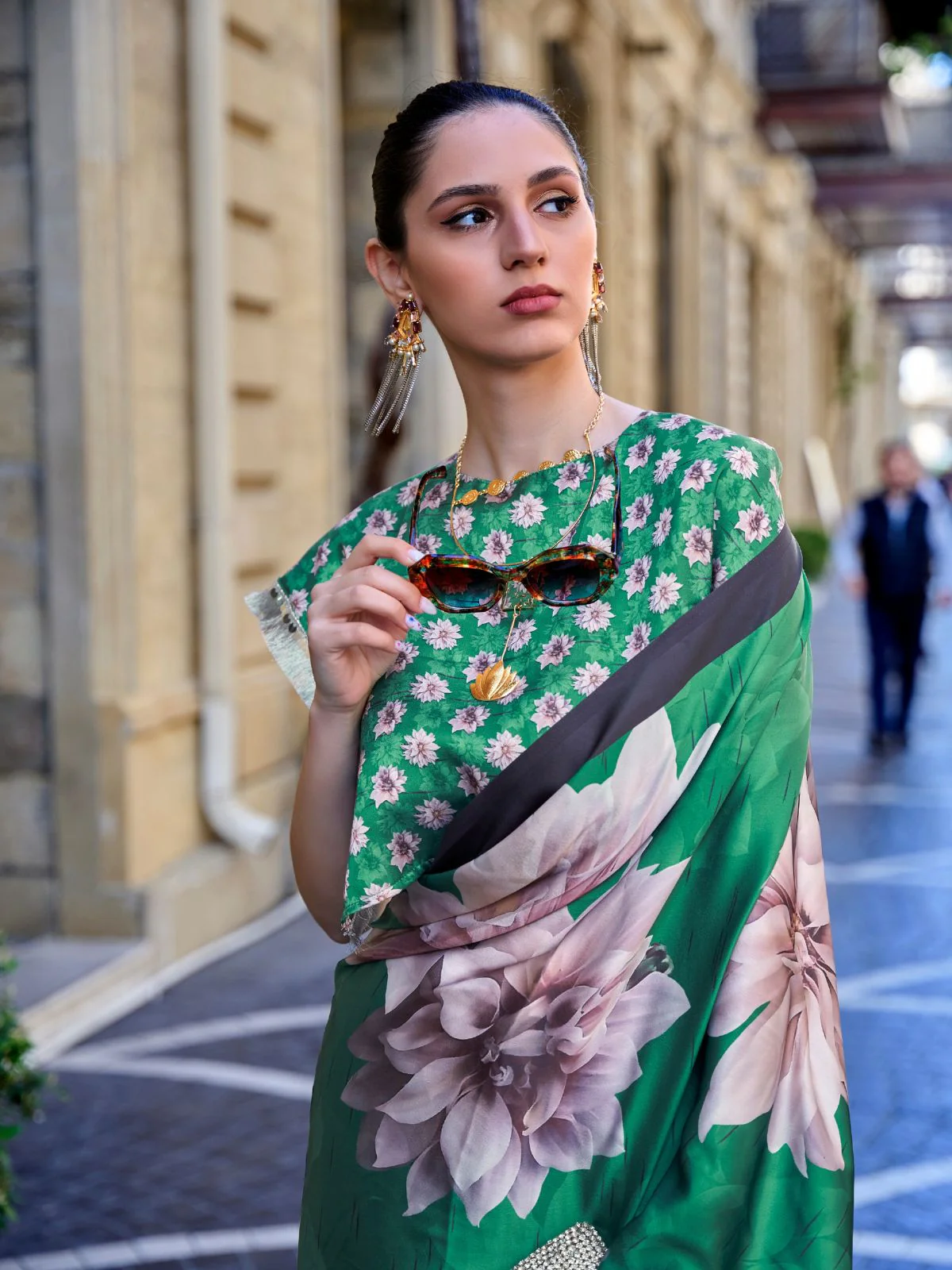 Odette Green Satin Printed Saree With Unstitched Blouse For Women - Image 2