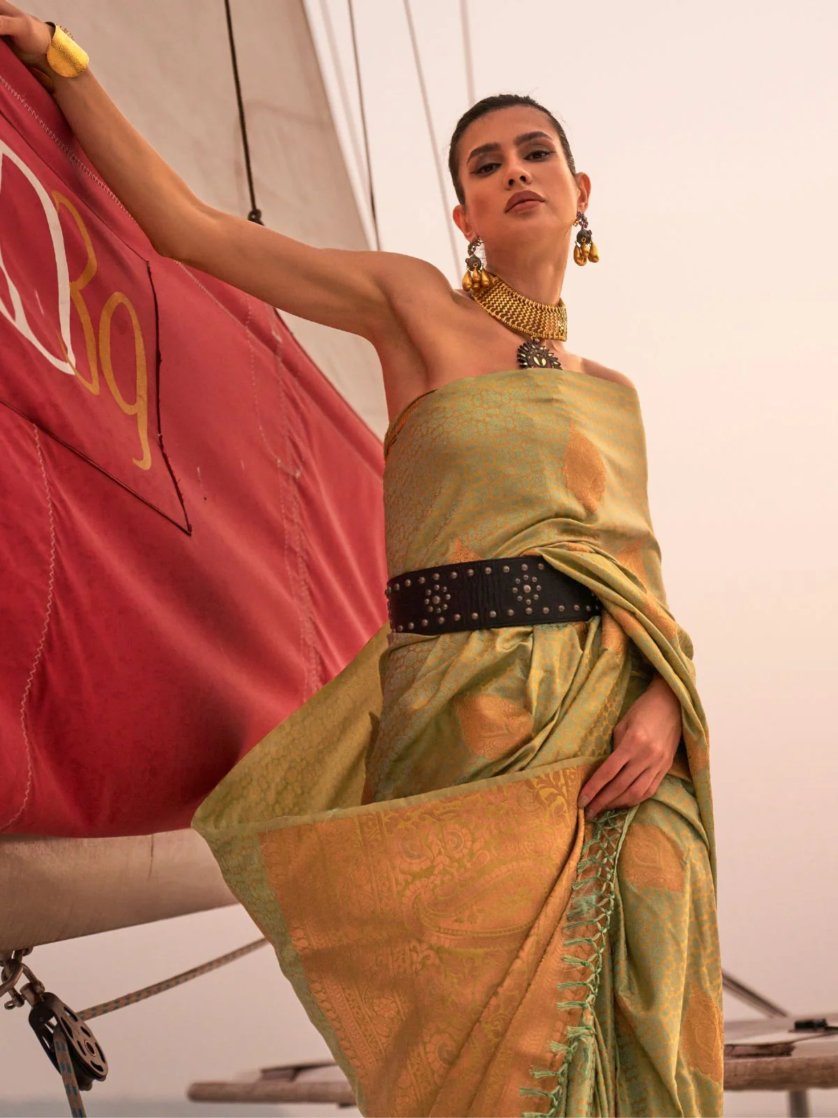 Odette Green Satin Woven Saree With Unstitched Blouse for Women - Image 2