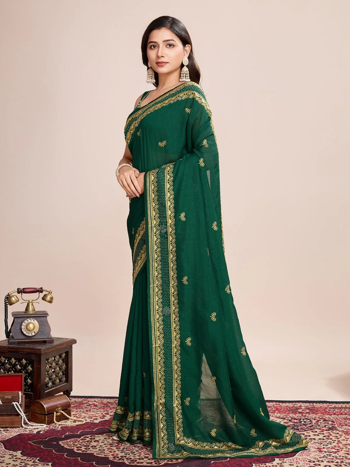 Odette Green Silk Blend Embroidered Saree With Unstitched Blouse For Women - Image 2