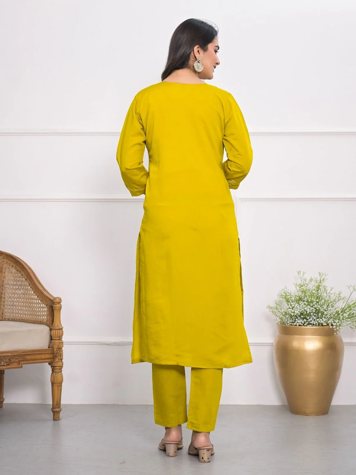 Odette Green Silk Blend Embroidered Stitched Kurta Set For Women - Image 5