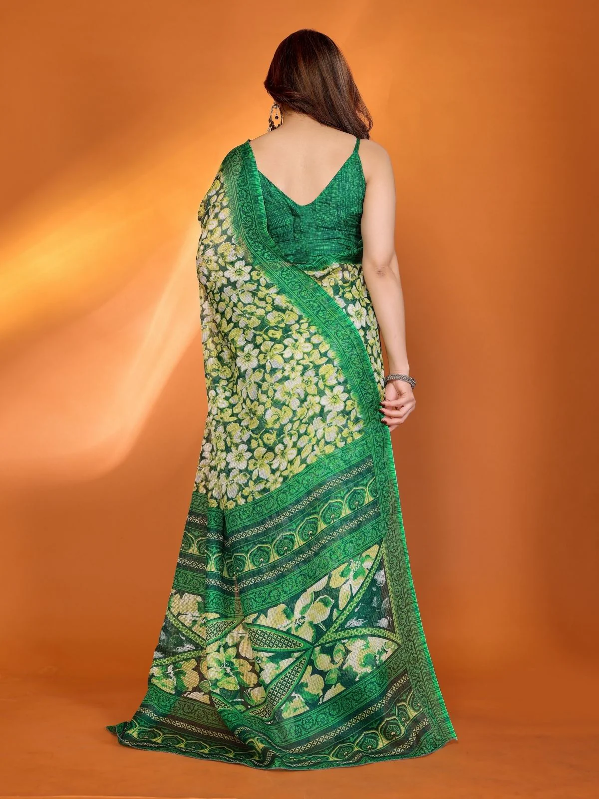 Odette Green Silk Blend Printed Saree For Women - Image 3