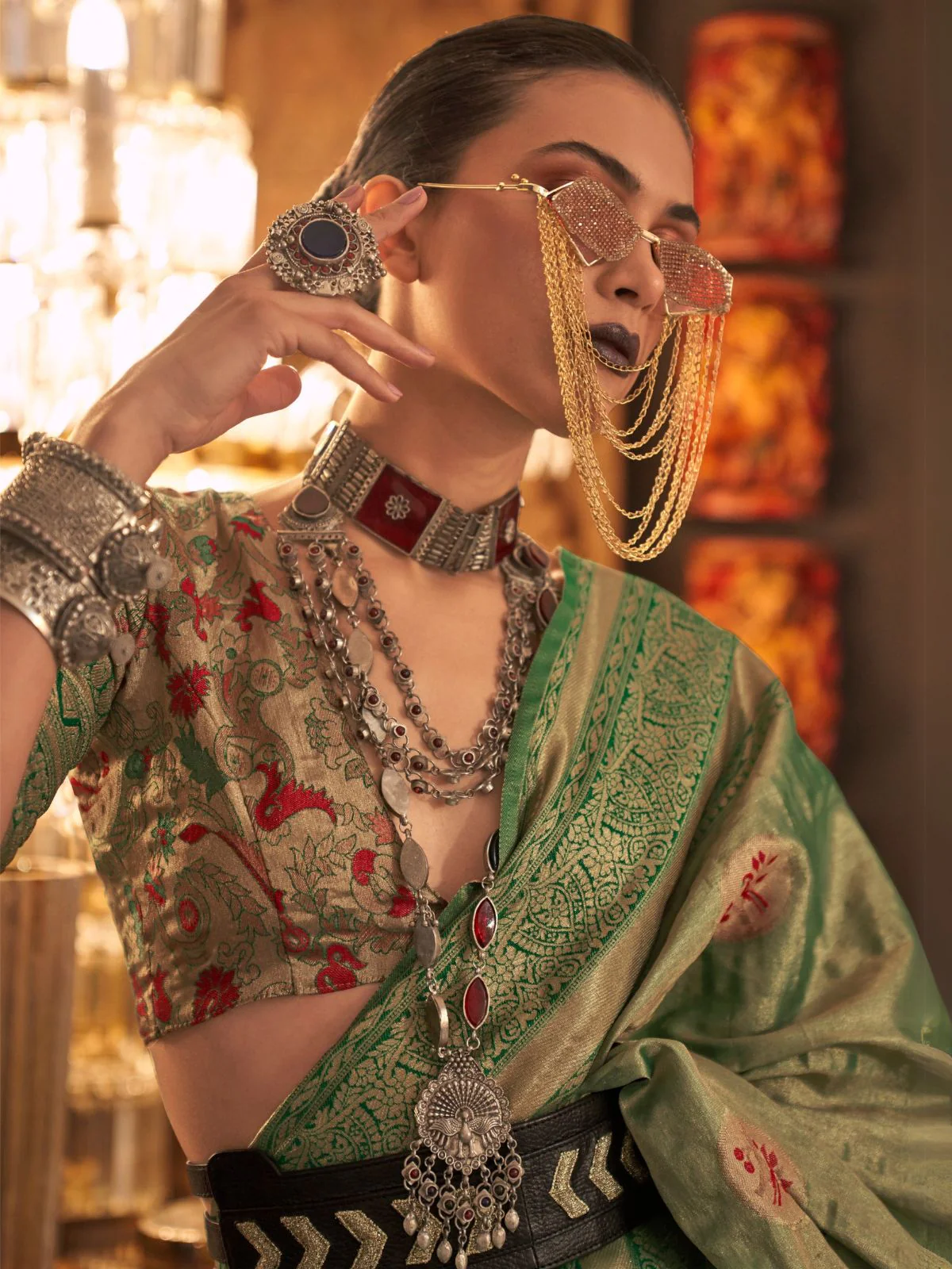 Odette Green Silk Blend Woven Saree With Unstitched Blouse For Women - Image 2
