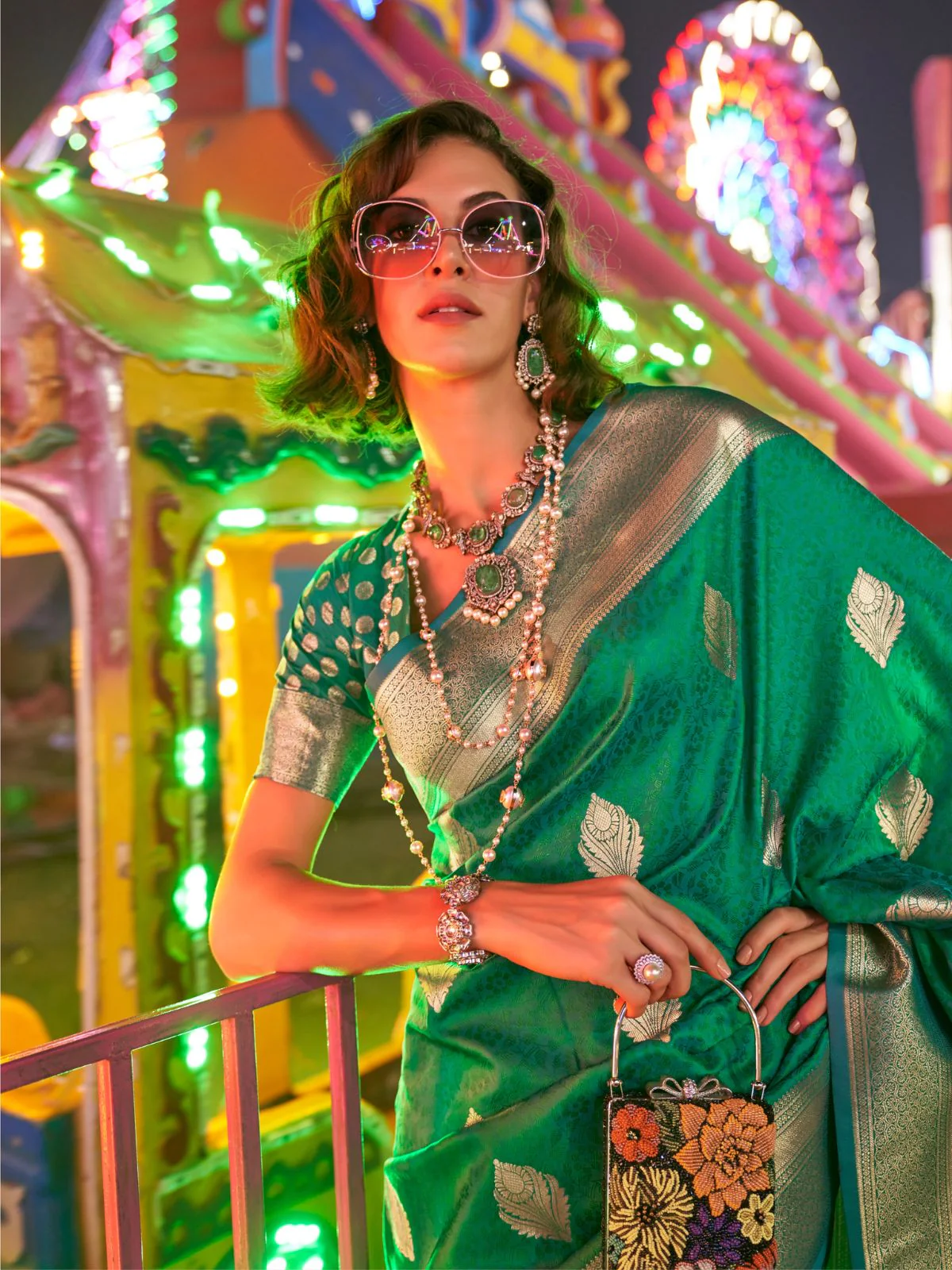 Odette Green Silk Blend Woven Saree With Unstitched Blouse For Women - Image 2