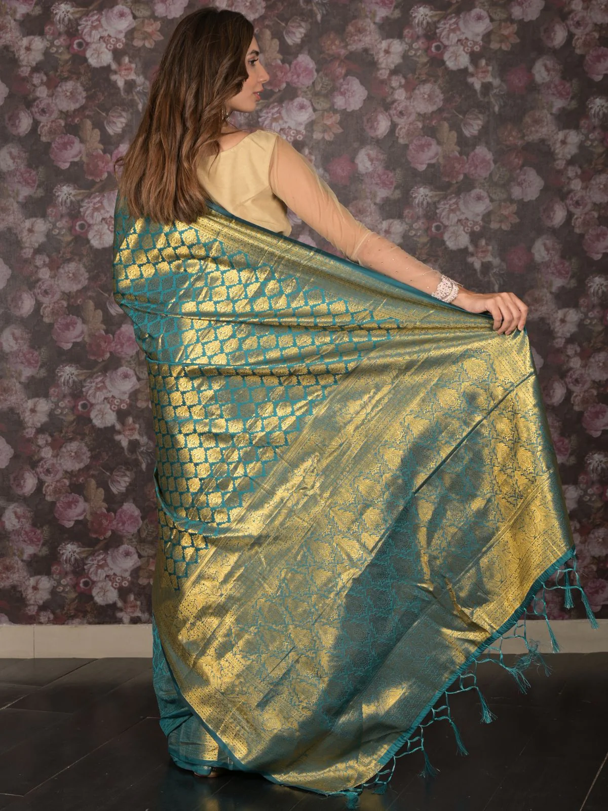 Odette Blue Silk Blend Woven Saree With Unstitched Blouse For Women - Image 4