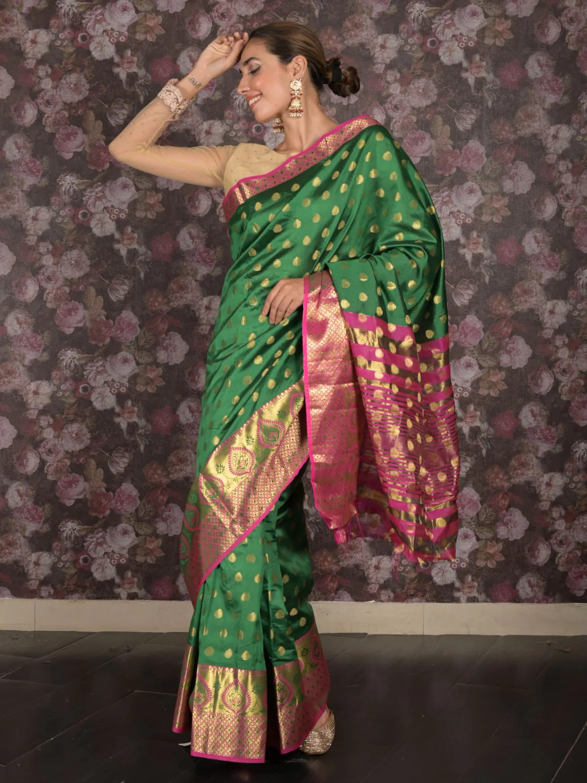 Odette Green Silk Blend Woven Saree with Unstitched Blouse for Women - Image 2