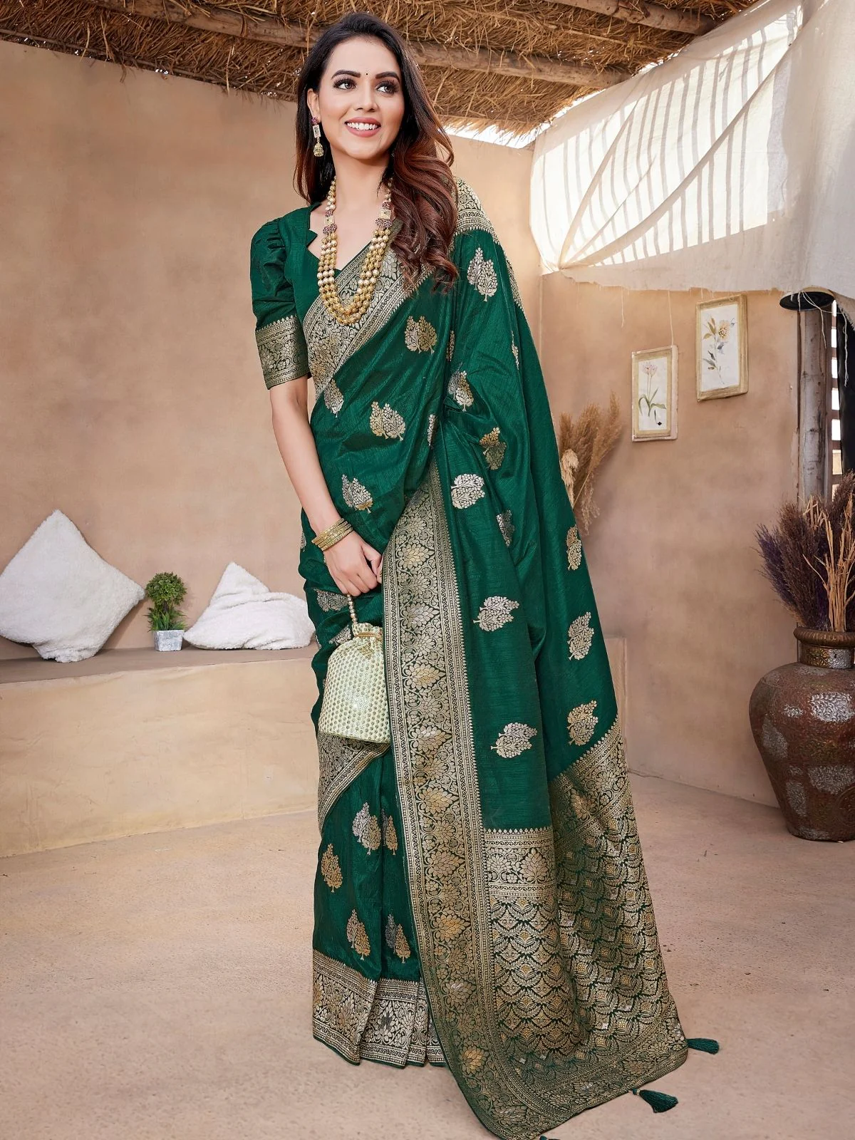 Odette Green Silk Woven Saree For Women - Image 3