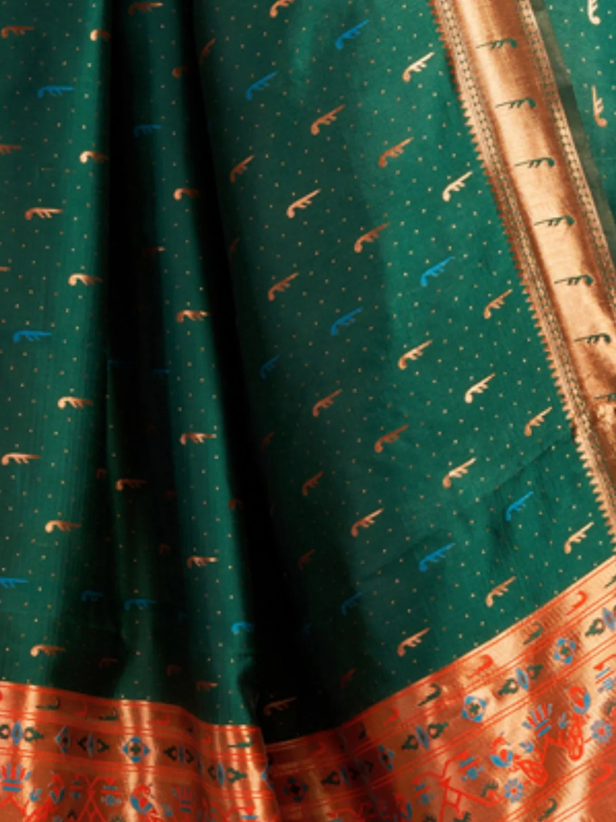 Odette Green Silk Woven Saree For Women - Image 5