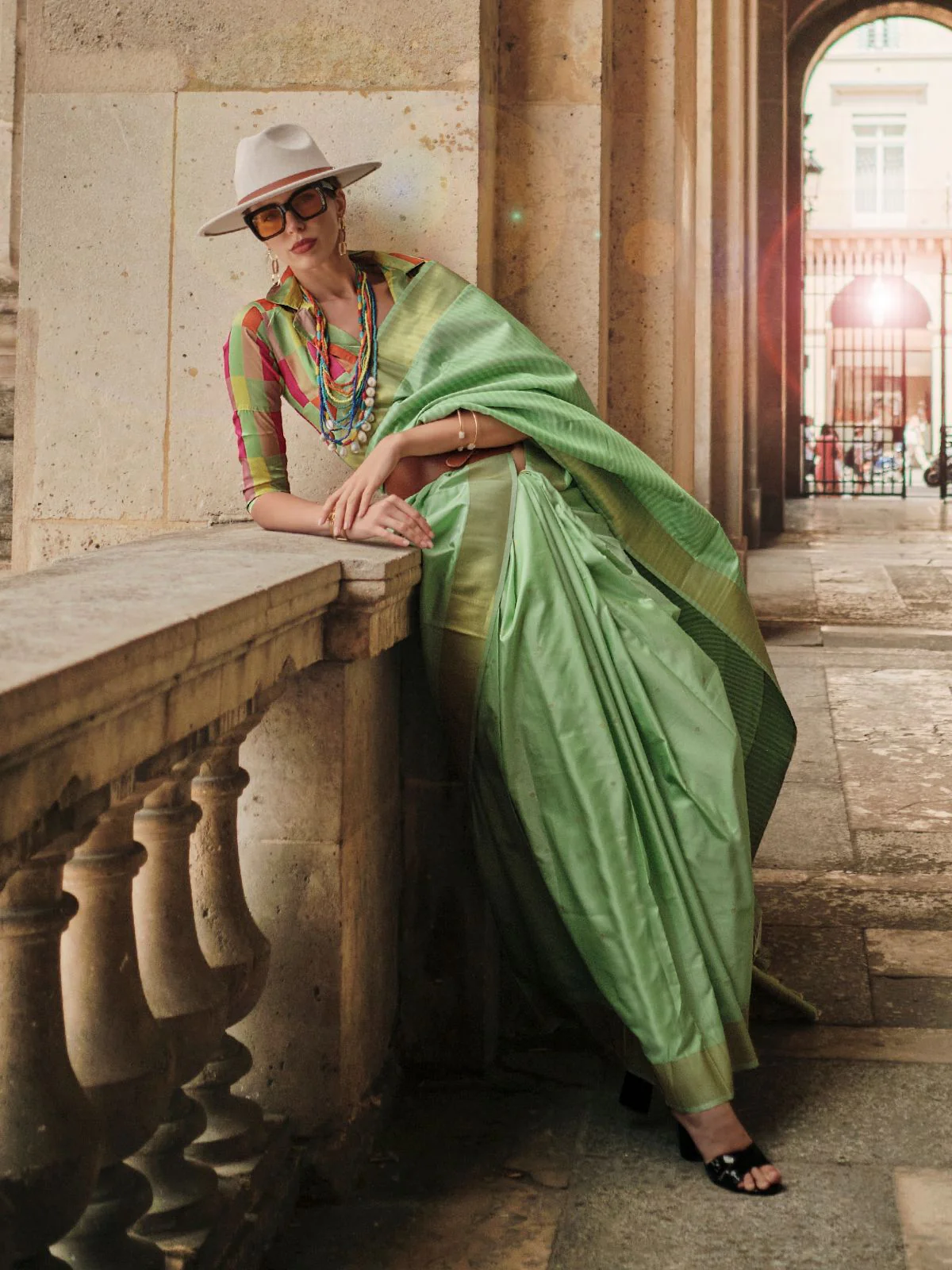 Odette Green Soft Silk Woven Saree With Unstitched Blouse For Women - Image 2