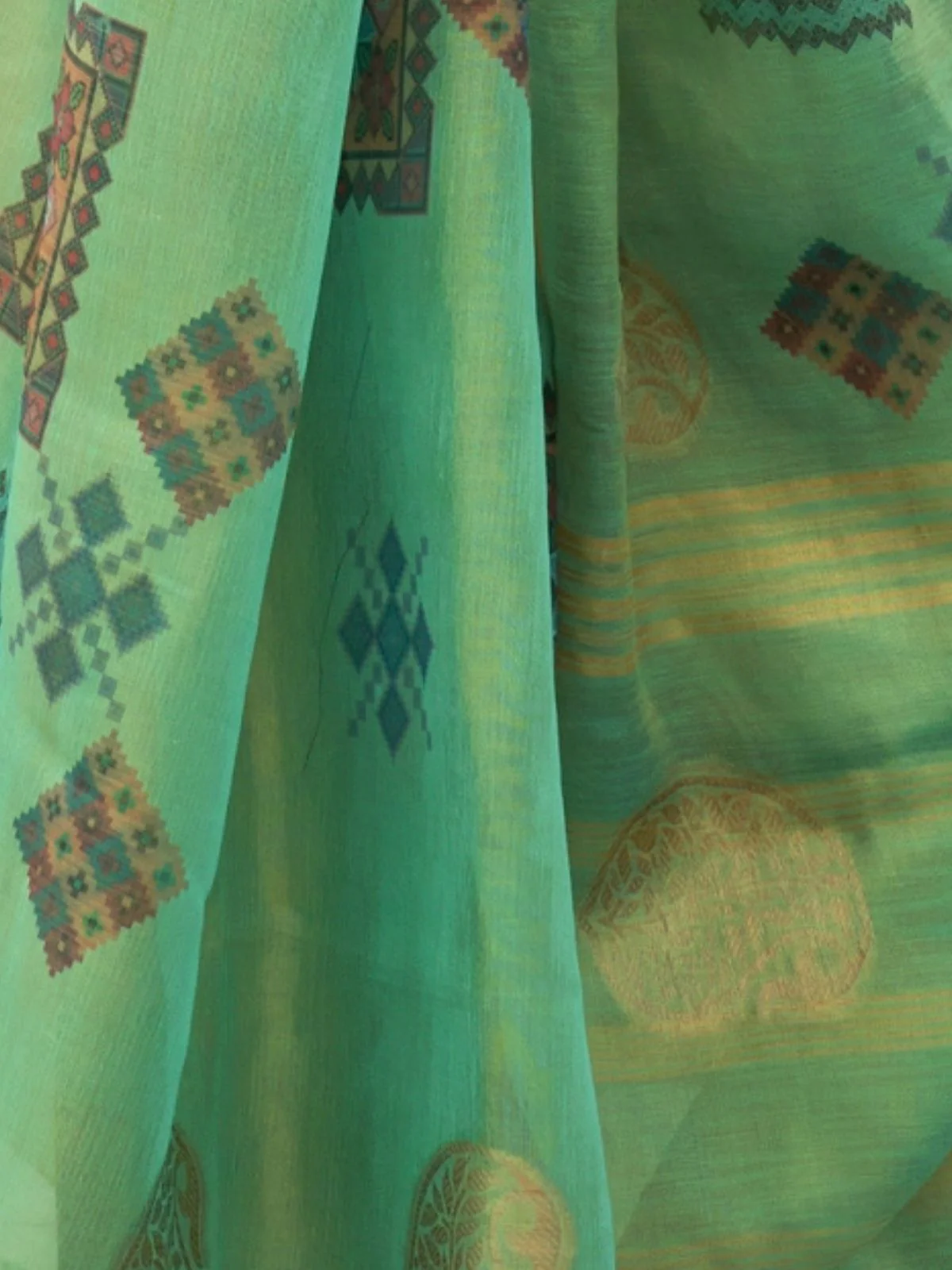 Odette Green Tissue Printed Saree With Unstitched Blouse For Women - Image 3