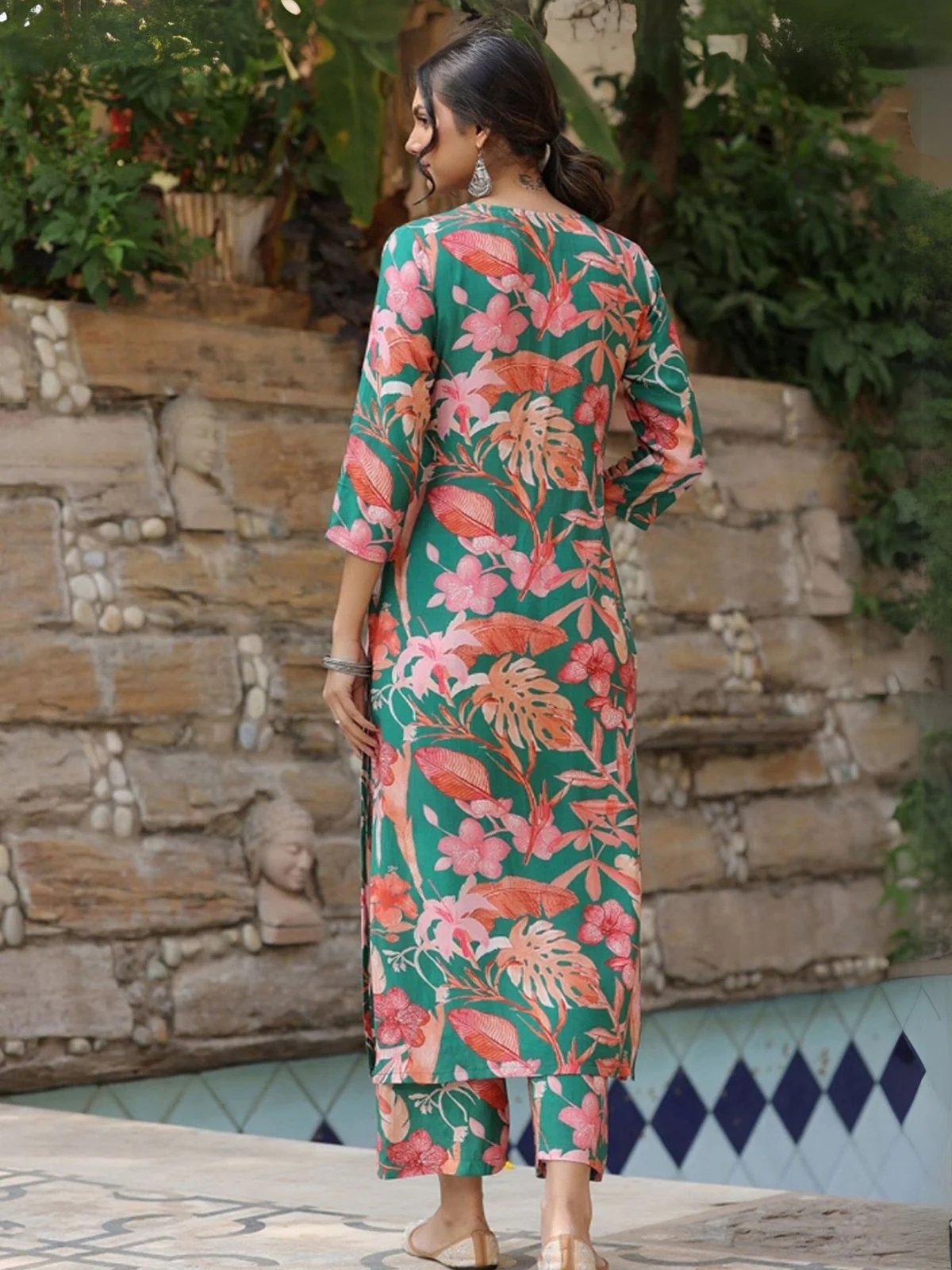 Odette Green Viscose Printed Stiched Kurta Set For Women - Image 5