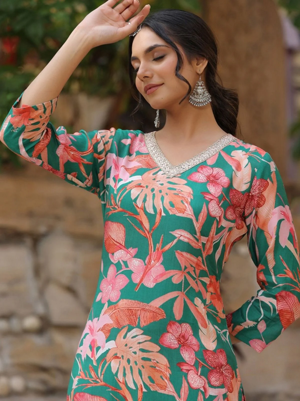 Odette Green Viscose Printed Stiched Kurta Set For Women - Image 7