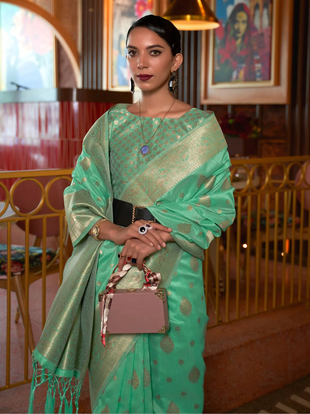 Odette Green Woven Design Silk Blend Saree With Unstitched Blouse For Women - Image 2