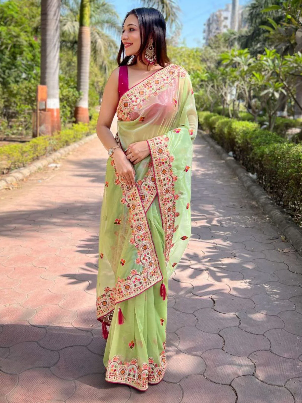 Odette Green Embroidered Net Saree With Unstitched Blouse For Women - Image 2
