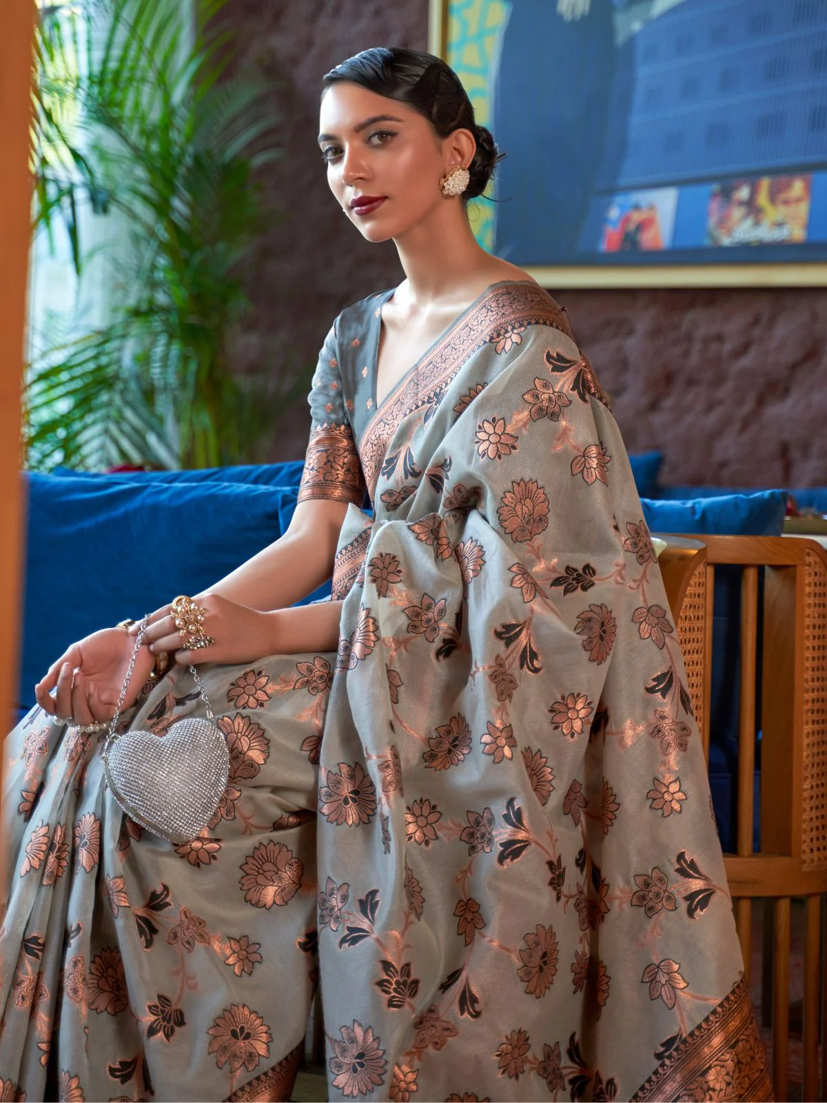 Odette Grey And Gold Woven Design Silk Blend Saree With Unstitched Blouse For Women - Image 2