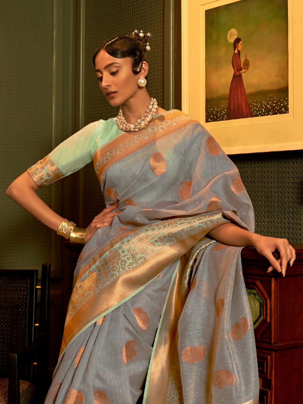 Odette Grey And Sea Green Woven Design Linen Saree With Unstitched Blouse For Women - Image 3