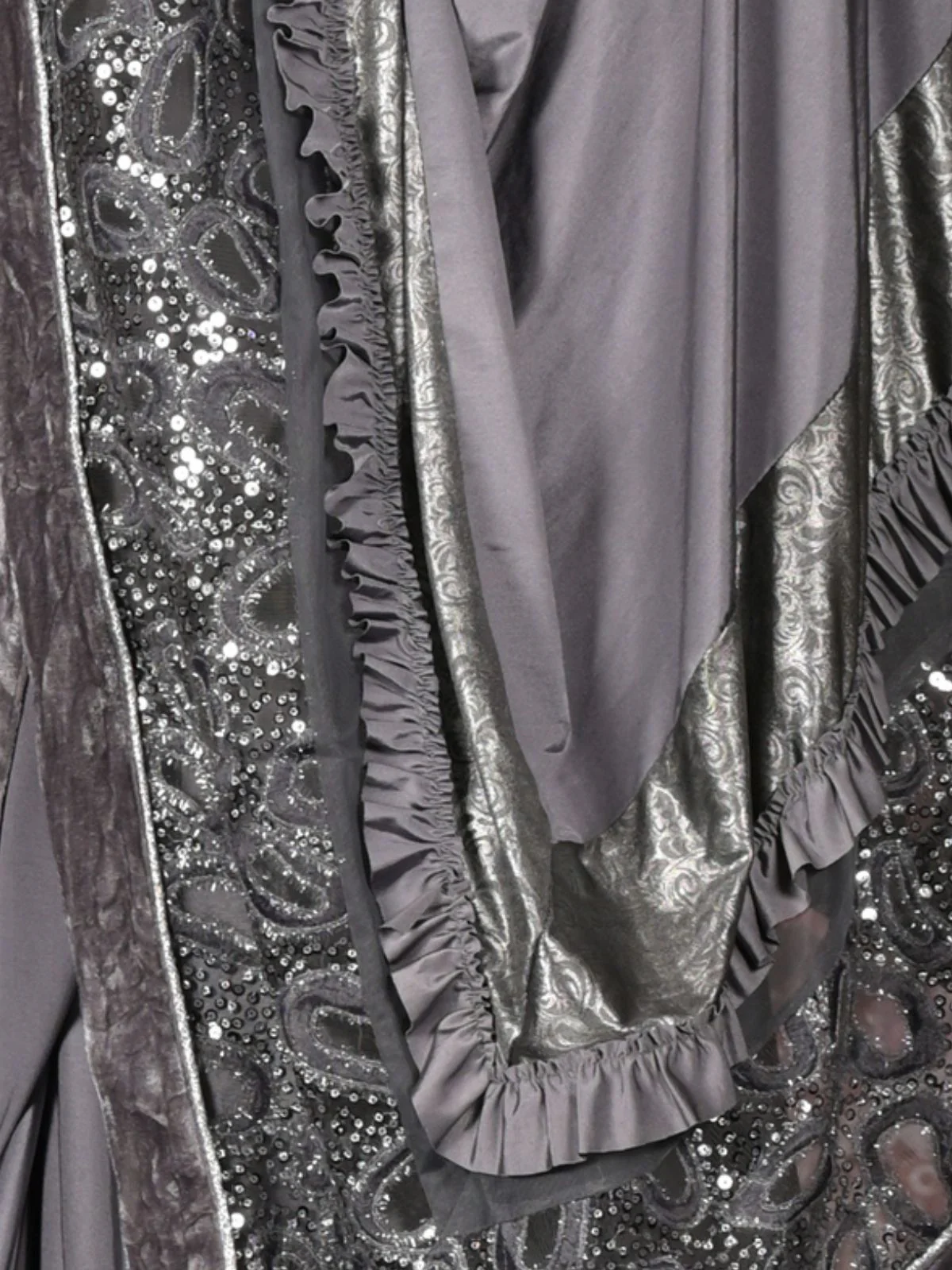 Odette Grey Embellished Lycra Saree With Unstitched Blouse For Women - Image 5