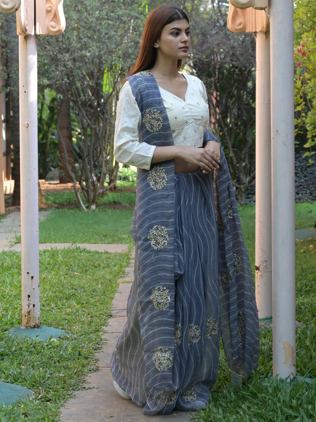 Odette Grey Embroidered Simmar Saree with Unstitched Blouse for Women - Image 2