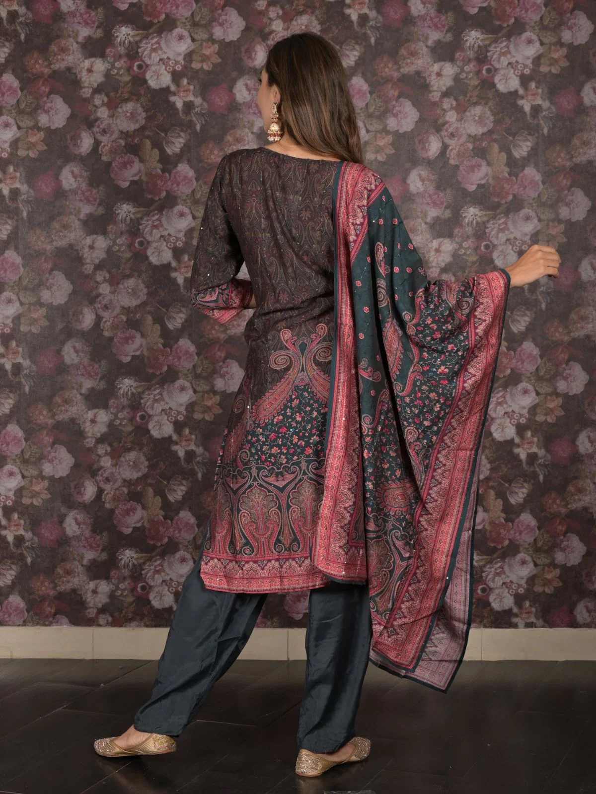 Odette Grey Ethnic Motifs Printed Embroidered Rayon Stitched Kurta Set for Women - Image 4