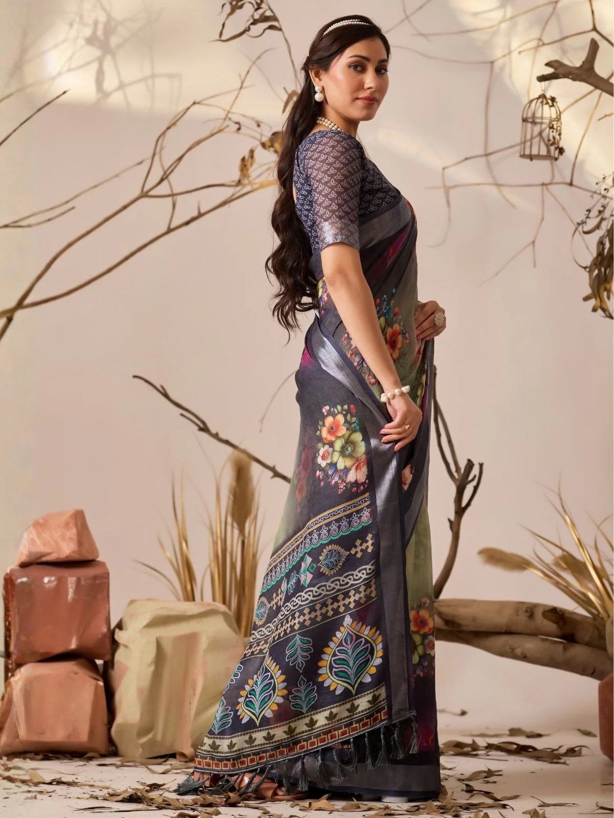 Odette Grey Linen Cotton Printed Saree For Women - Image 2