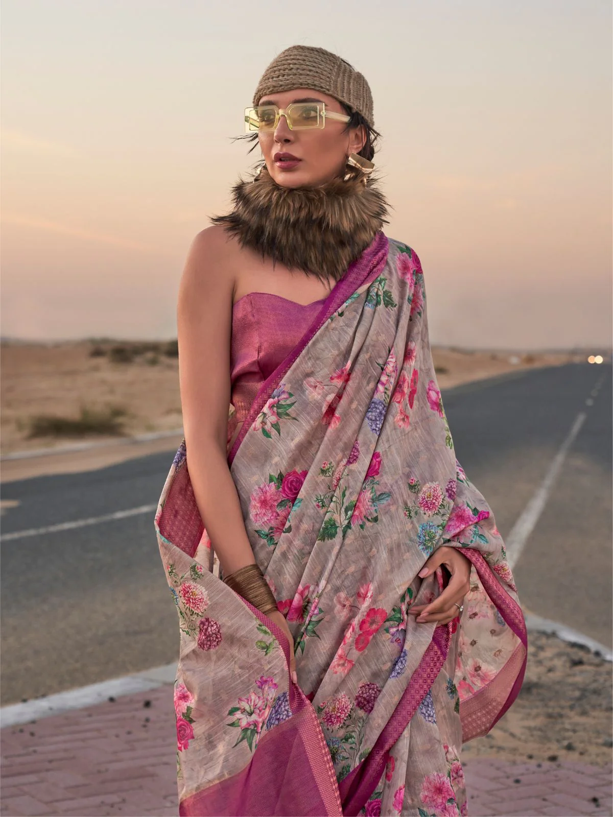 Odette Grey Linen Printed Saree With Unstitched Blouse For Women - Image 2