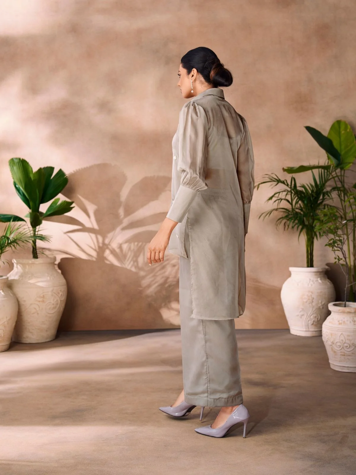 Odette Grey Organza Embellished Co-Ord Set For Women - Image 3