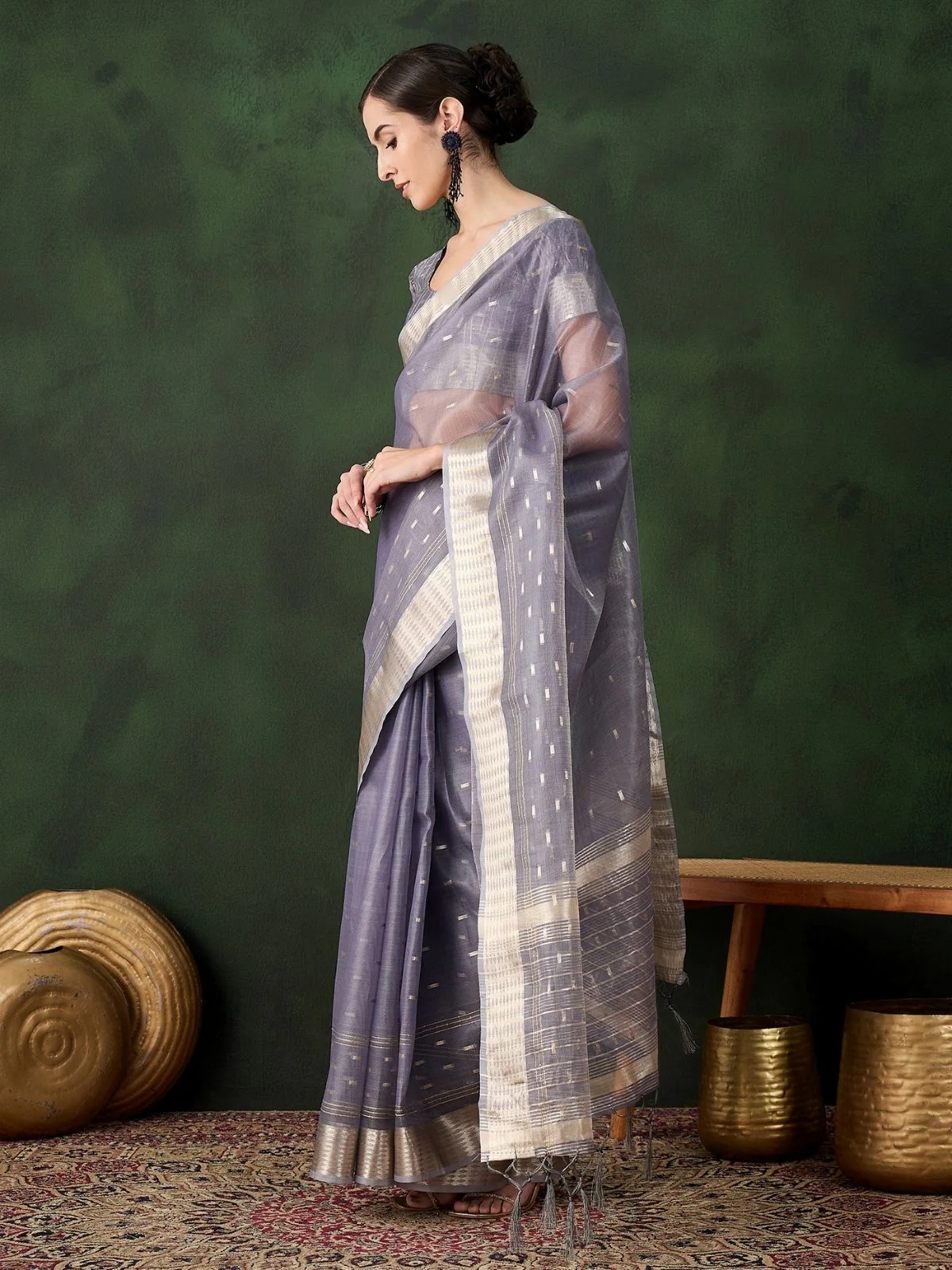 Odette Grey Organza Woven Saree With Unstitched Blouse For Women - Image 2