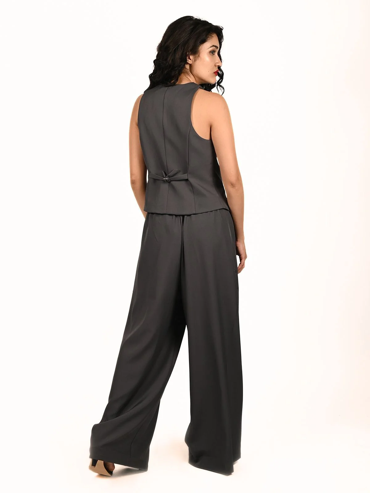 Odette Grey Poly Viscose Solid Co-Ord Set For Women - Image 4