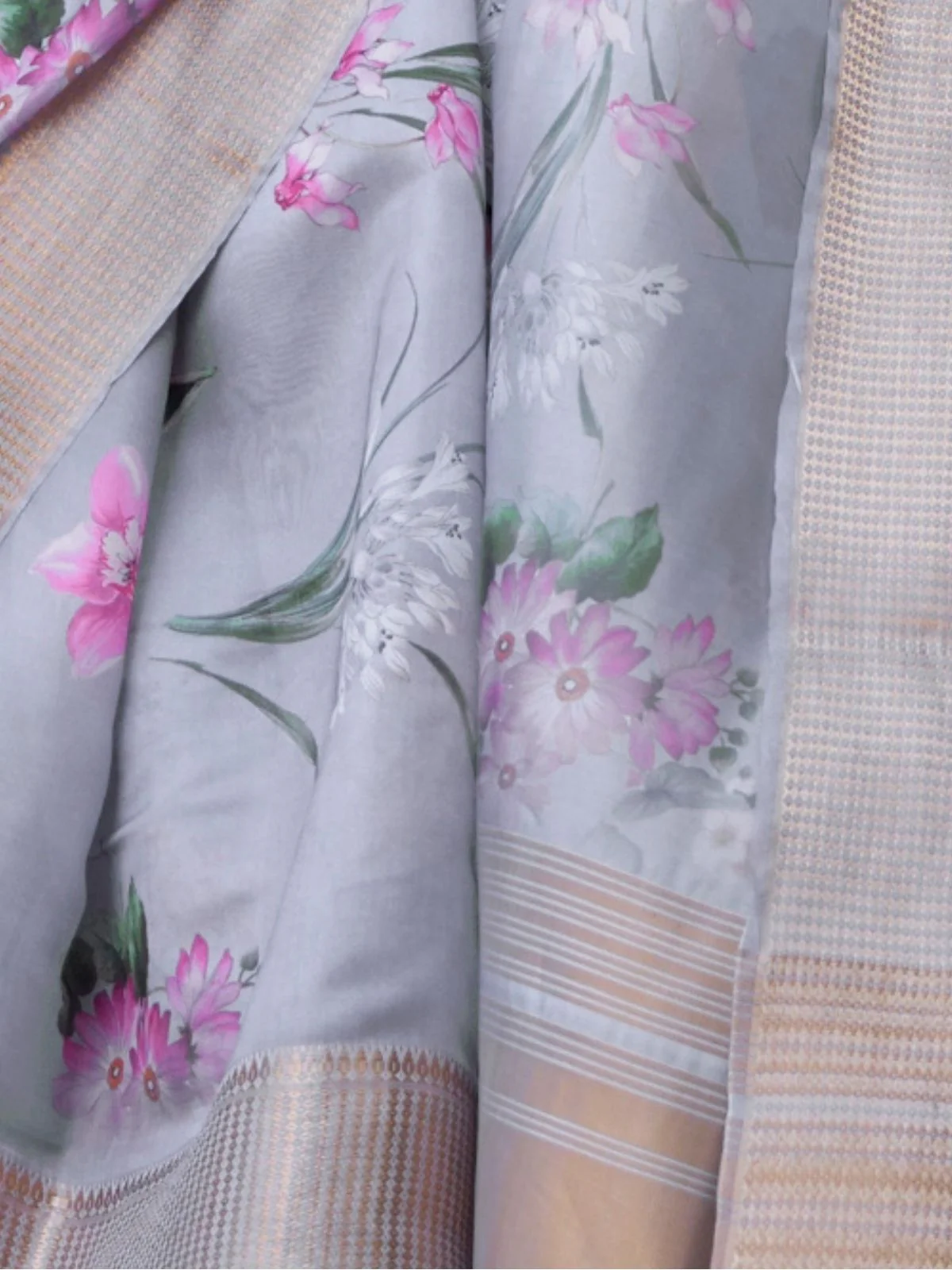 Odette Grey Satin Printed Saree With Unstitched Blouse For Women - Image 3