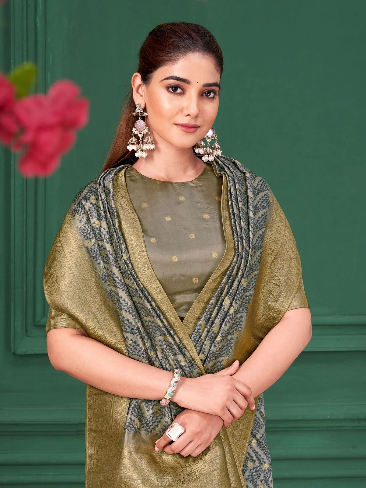 Odette Grey Silk Blend Woven Printed Saree For Women - Image 4