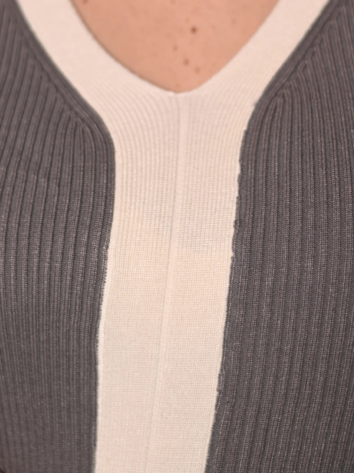 Odette Grey Rib Lycra Solid Dress For Women - Image 5