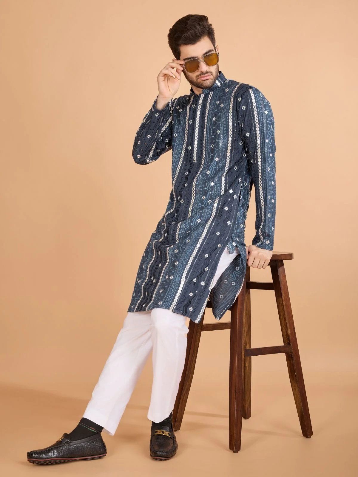 Odette Grey Viscose Rayon Embroidered Stitched Kurta For Men - Image 2