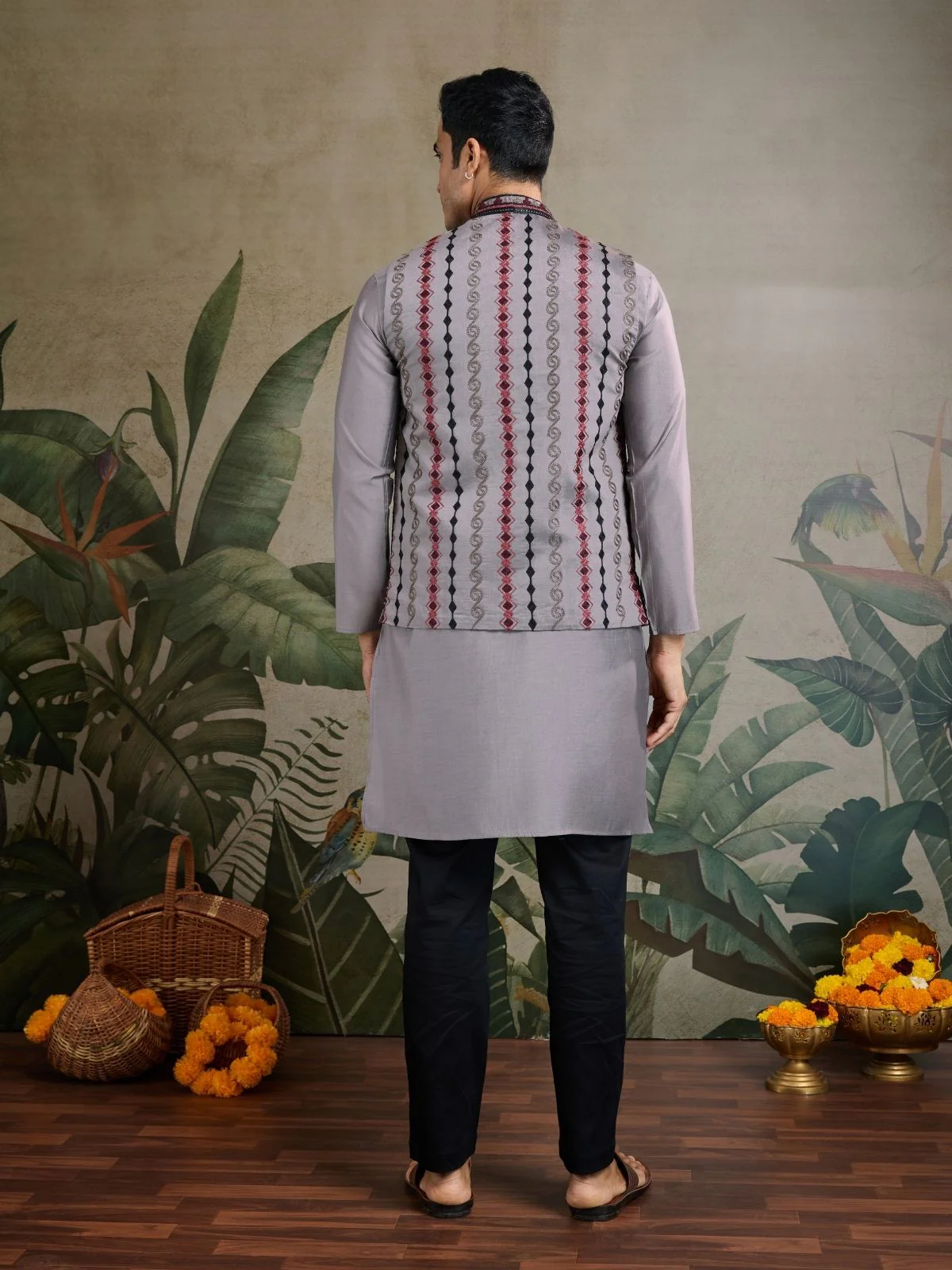 Odette Grey Viscose Silk Embroidered Stitched Kurta For Men - Image 4