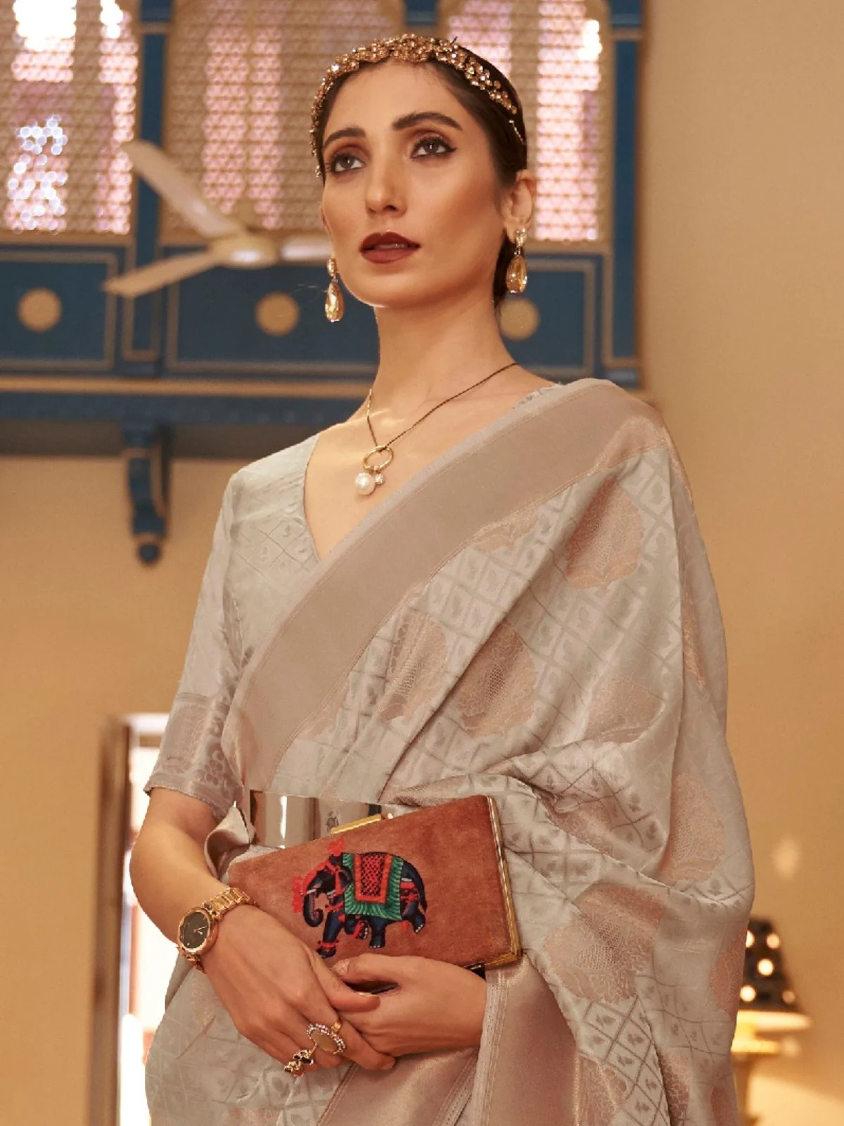 Odette Grey Woven Design Silk Blend Saree With Unstitched Blouse For Women - Image 2