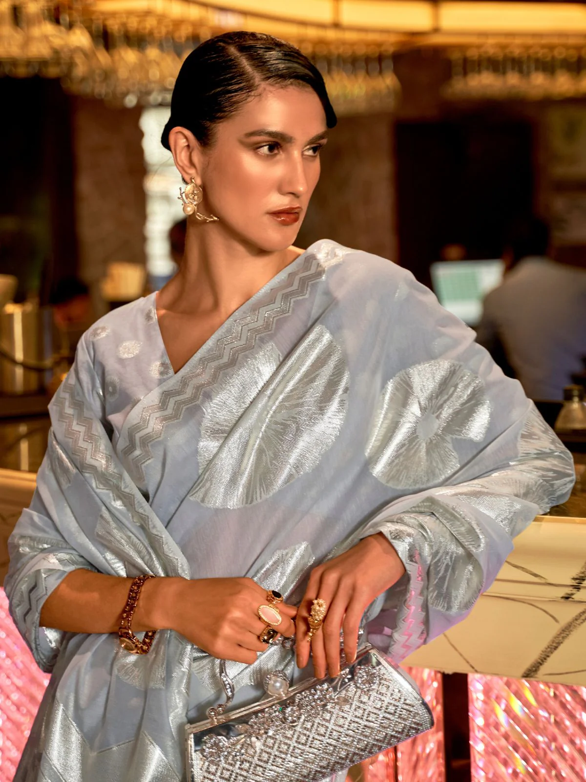 Odette Grey Woven Design Silk Blend Saree With Unstitched Blouse For Women - Image 4