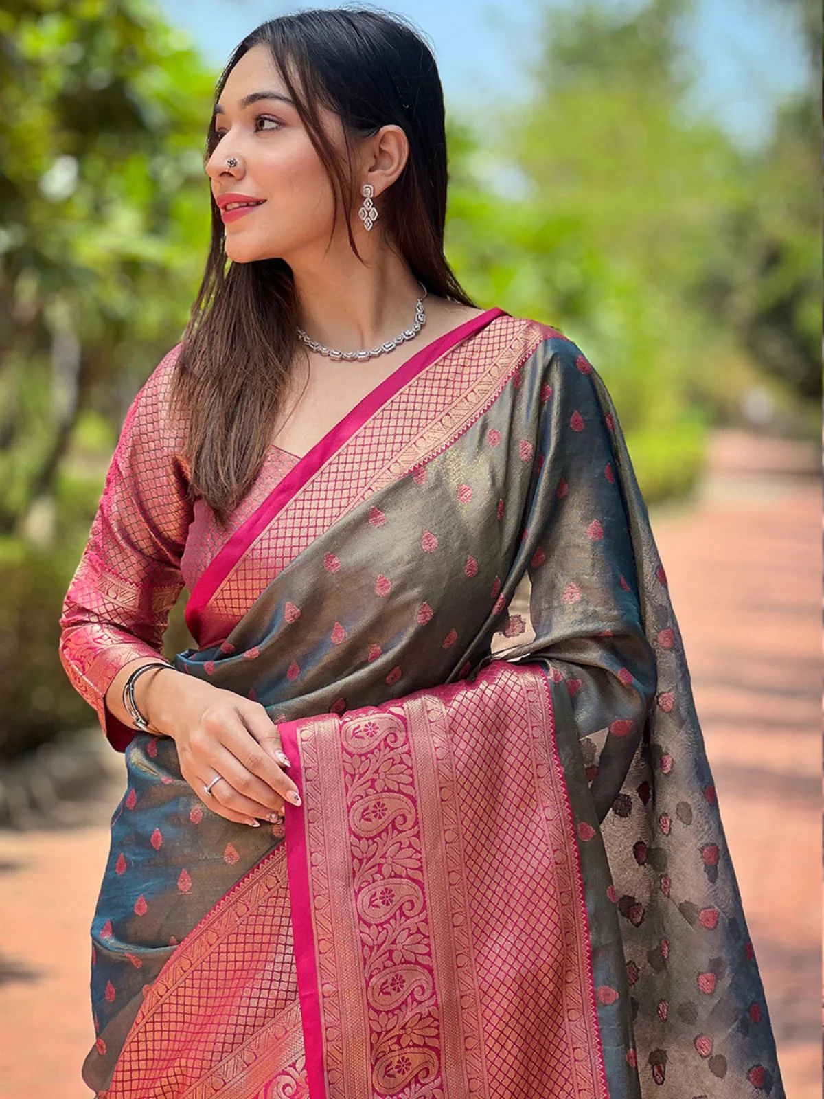 Odette Grey Woven Design Tissue Silk Saree With Unstitched Blouse For Women - Image 3