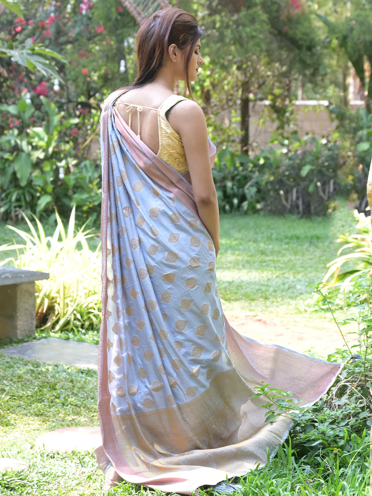 Odette Grey Woven Soft Silk Saree with Unstitched Blouse for Women - Image 3