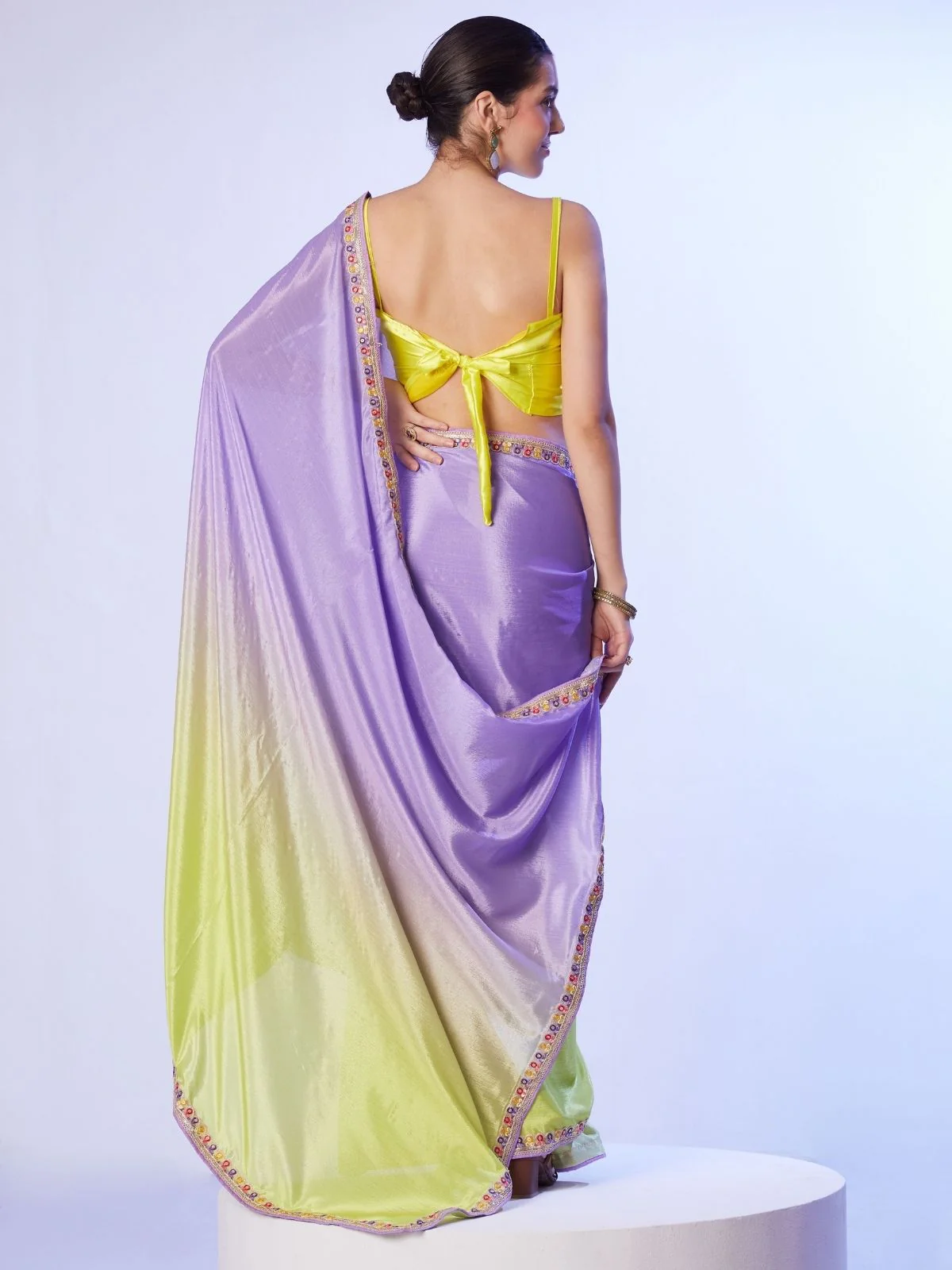 Odette Lavender And Yellow Chinon Lace Work Saree With Unstitched Blouse For Women - Image 5