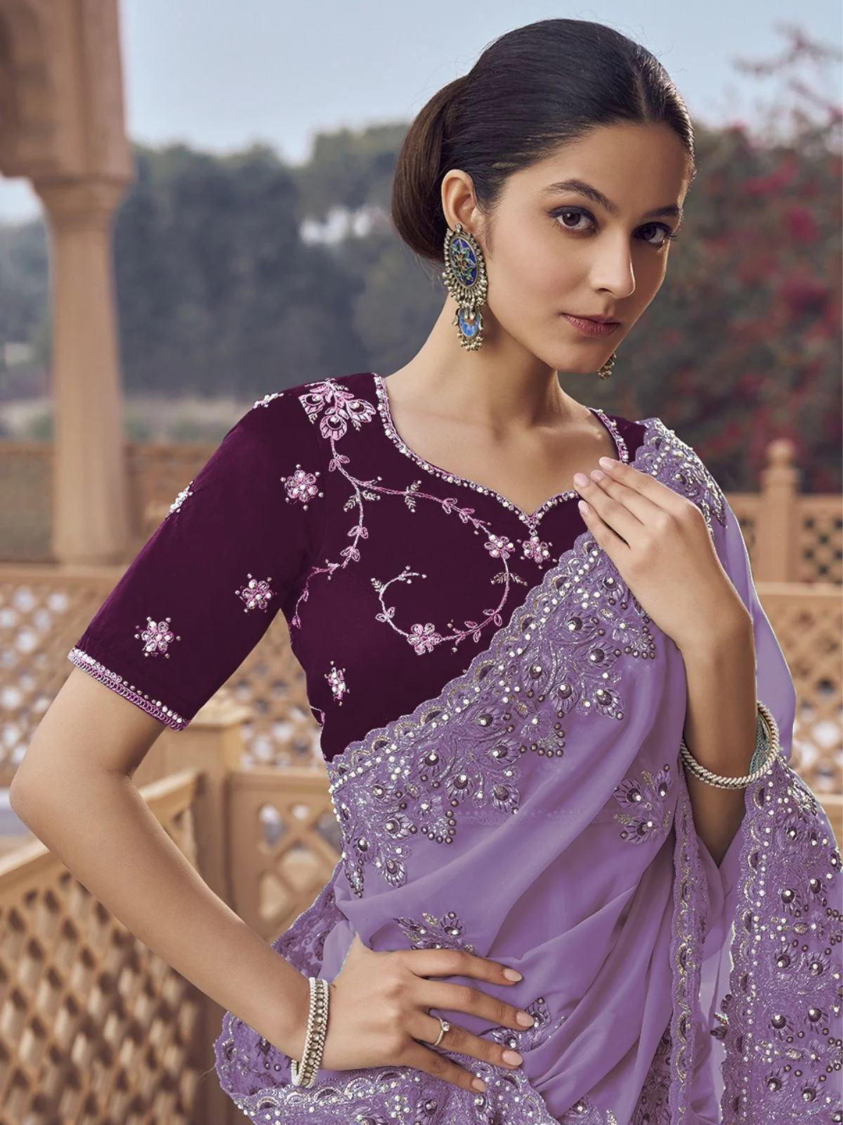 Odette Lavender Georgette Embellished Elegant Saree For Women - Image 2