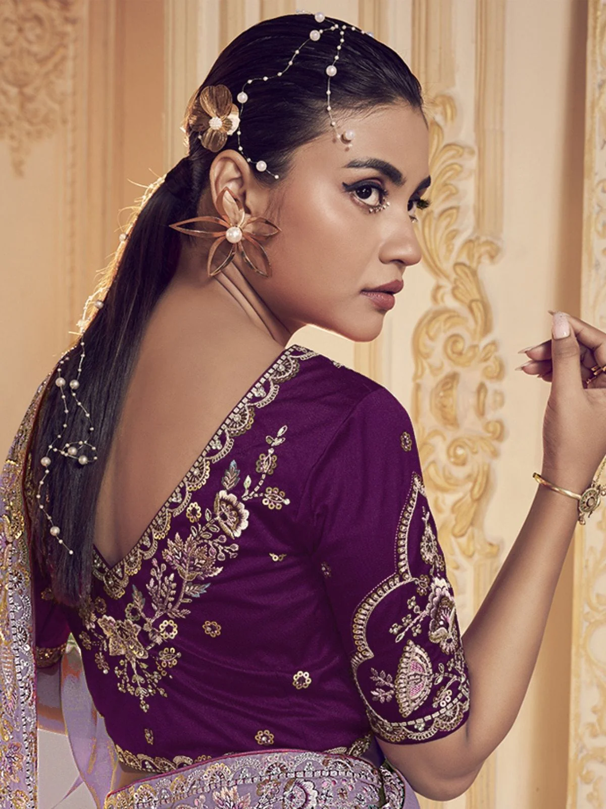 Odette Lavender Georgette Embroidered Elegant Saree For Women - Image 3