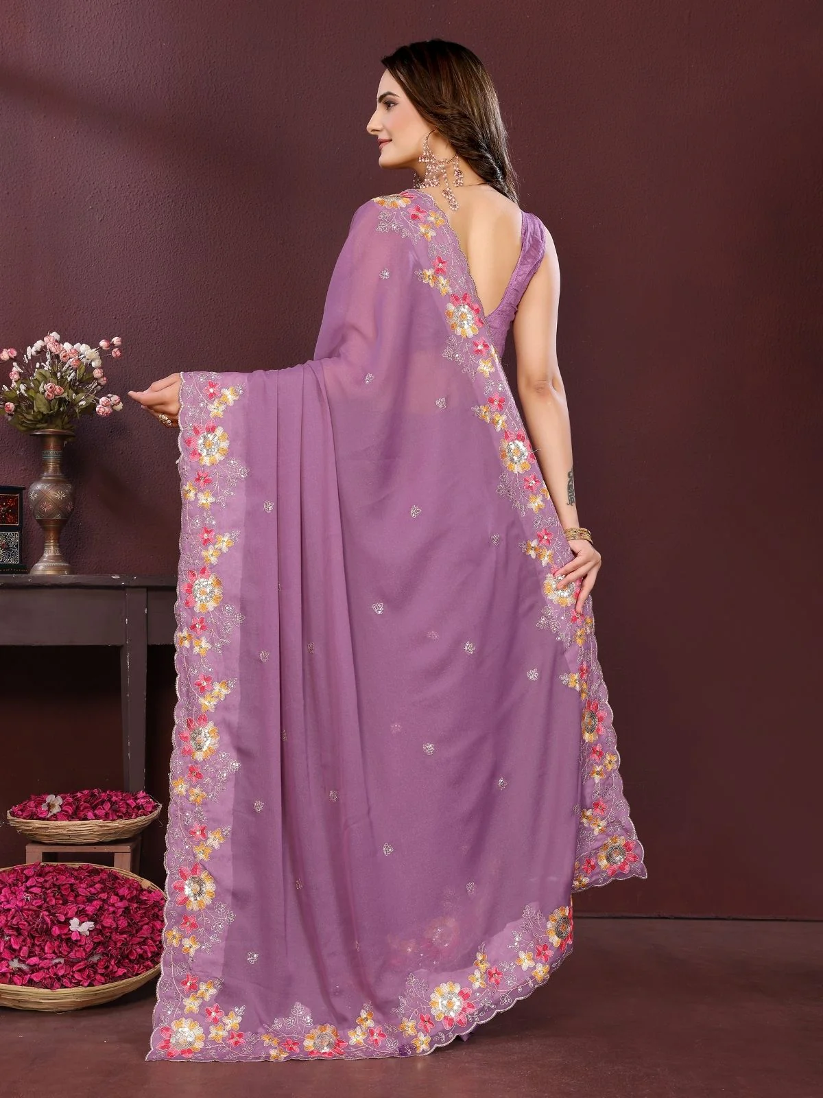 Odette Lavender Georgette Solid Saree For Women - Image 4