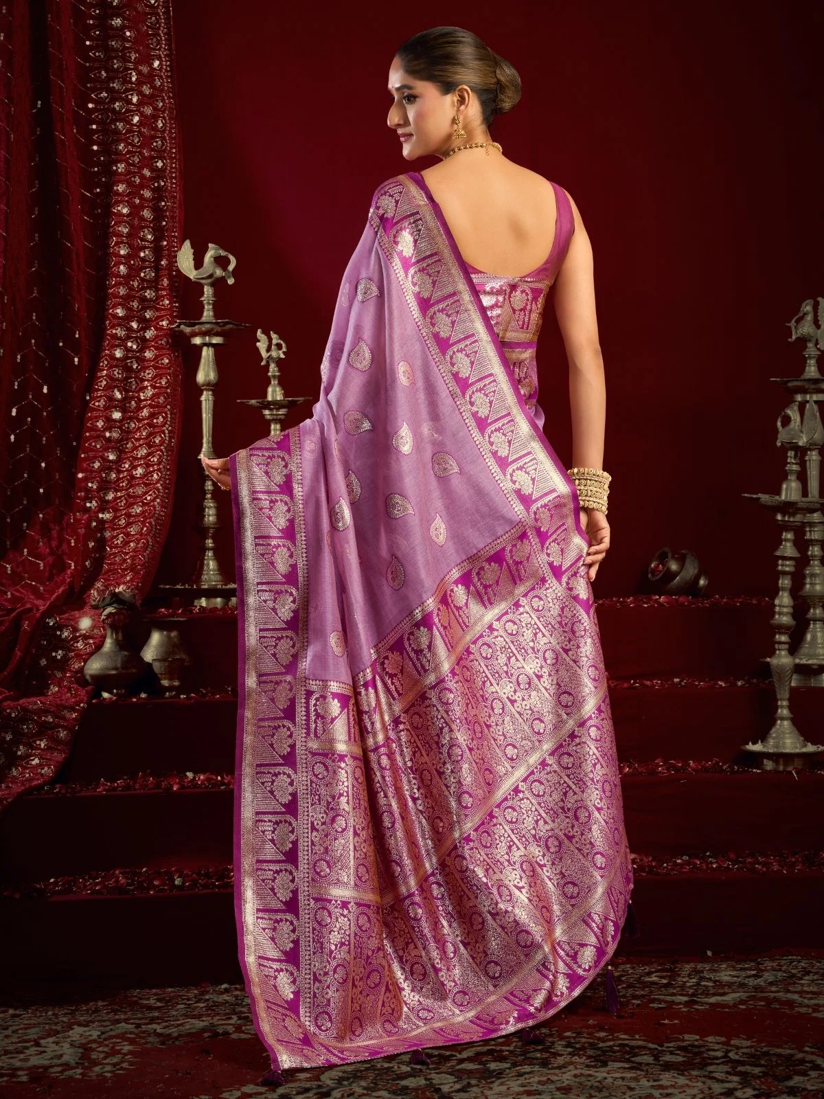 Odette Lavender Silk Blend Woven Saree For Women - Image 4