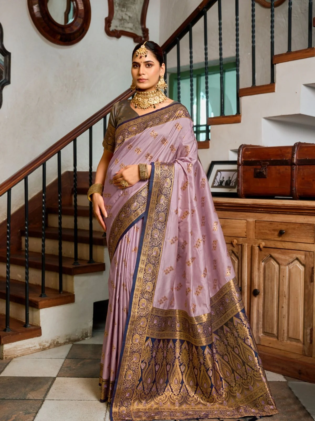 Odette Lavender Silk Woven Saree For Women - Image 2