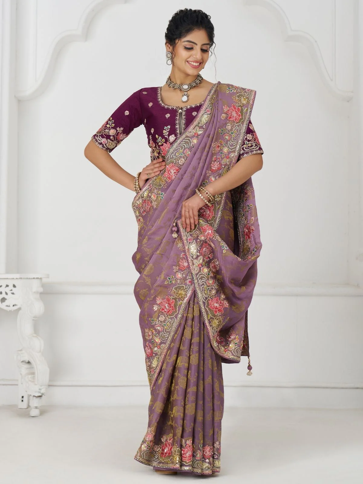 Odette Lavender Viscose Silk Embroidered Saree For Women - Image 2