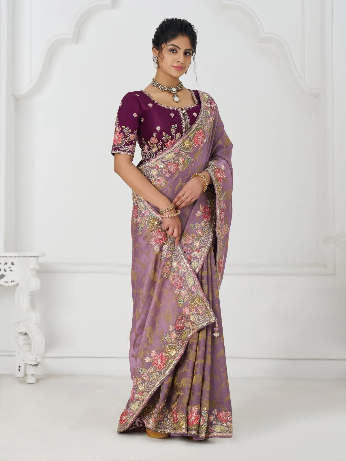 Odette Lavender Viscose Silk Embroidered Saree For Women - Image 3