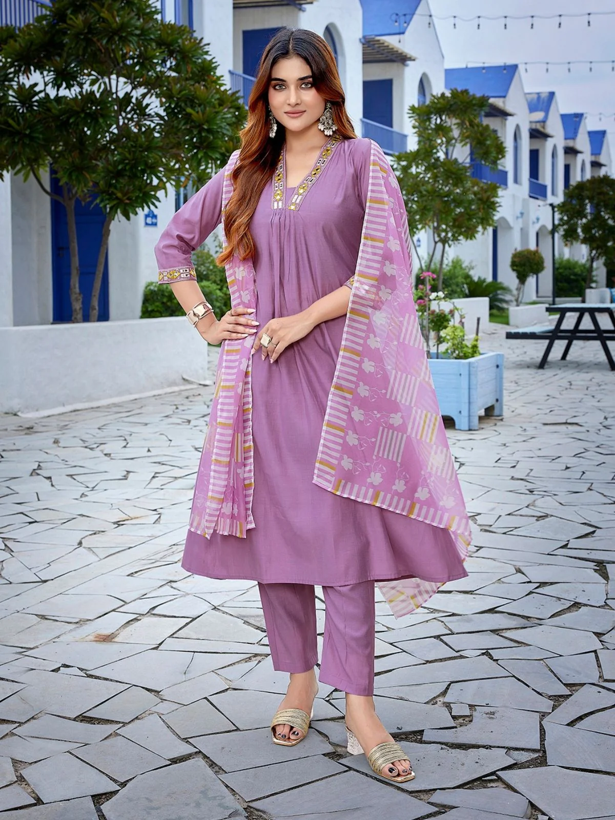 Odette Lavender Viscose Solid Stiched Kurta Set For Women - Image 7