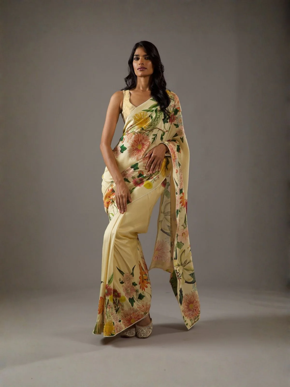 Odette Light Beige Georgette Floral Print Saree For Women - Image 2