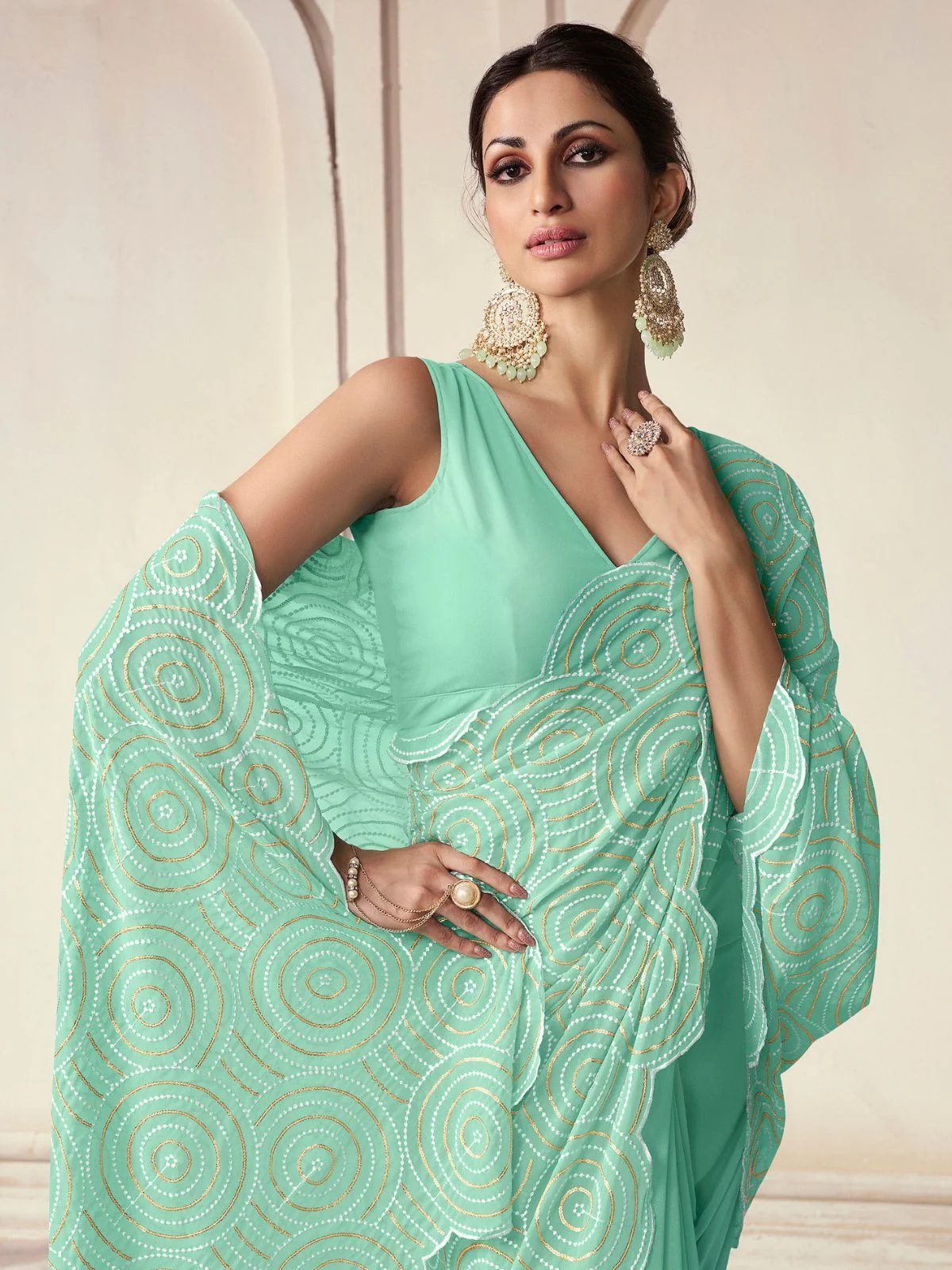 Odette Sea Green Georgette Embroidered Saree With Unstitched Blouse For Women - Image 3