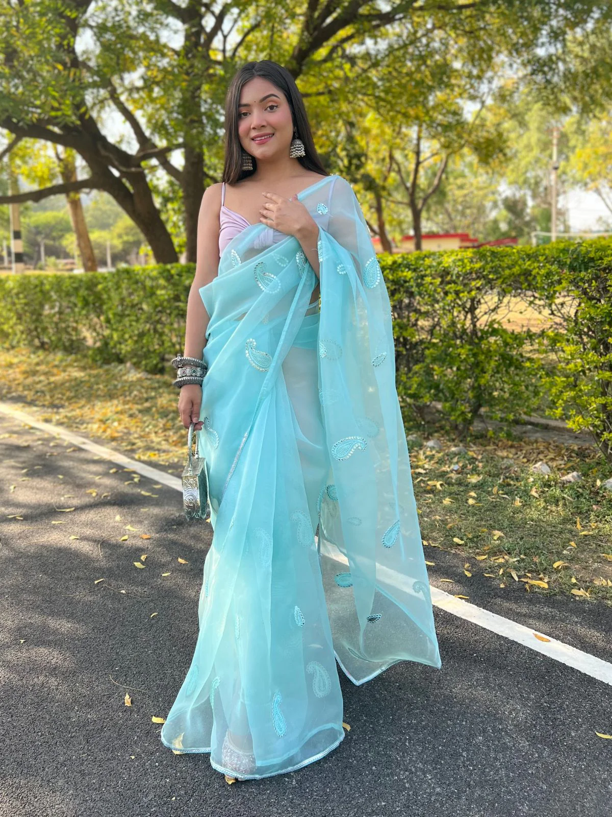 Odette Light Blue Organza Embroidered Saree With Unstitched Blouse For Women - Image 2