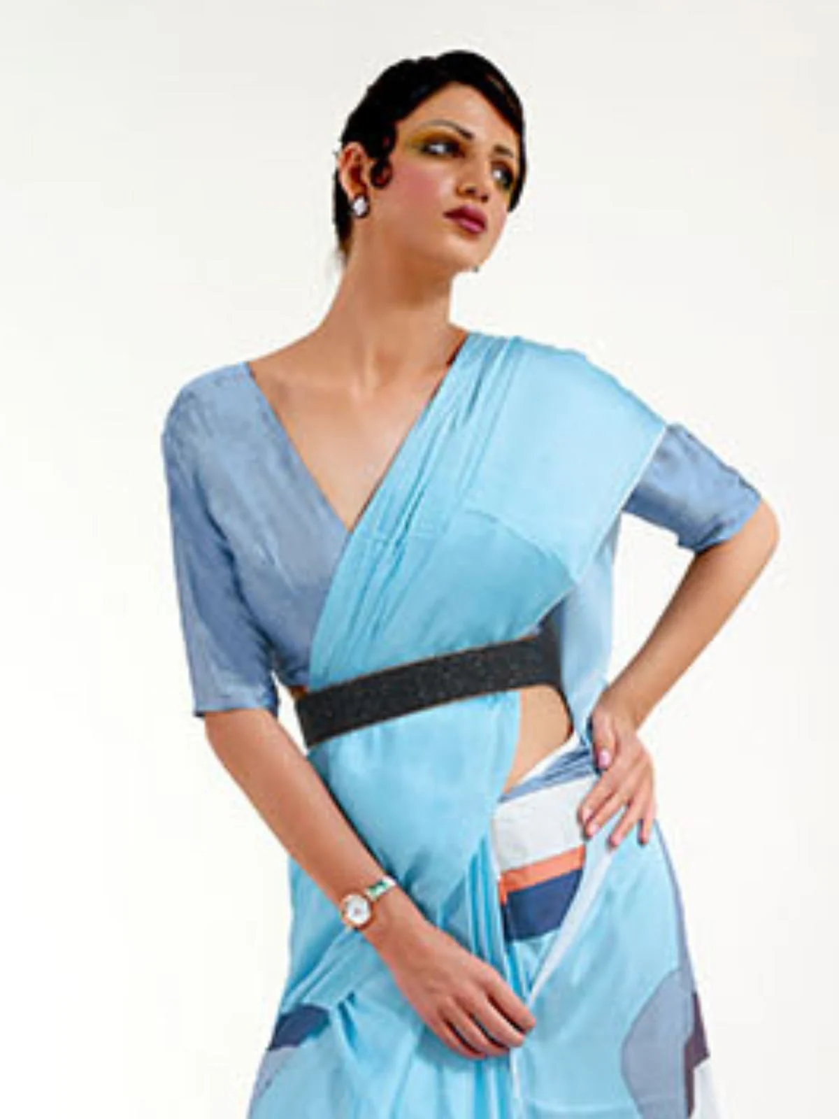 Odette Light Blue Printed Soft Crepe Saree With Unstitched Blouse For Women - Image 2